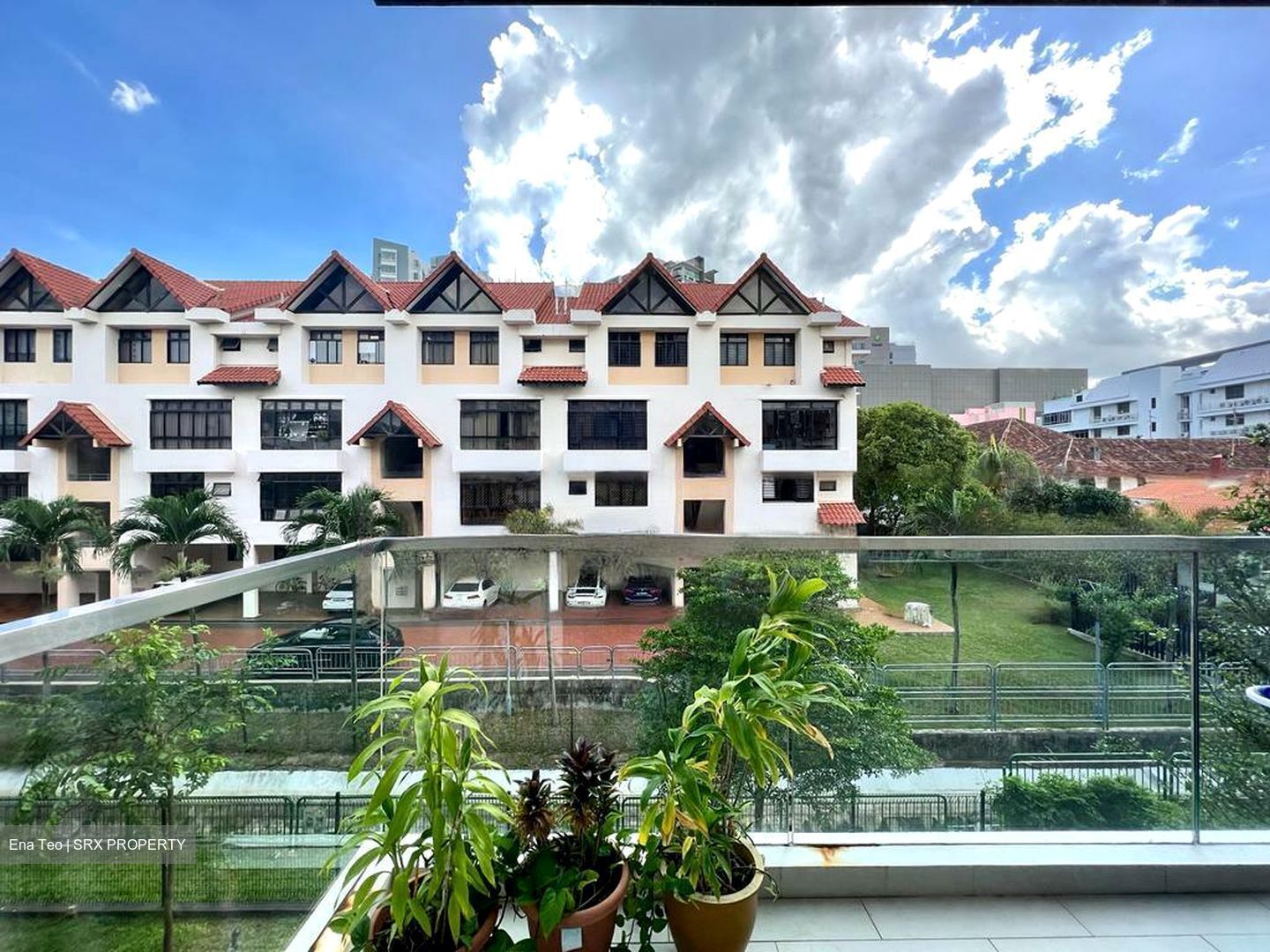 Straits Mansions (D15), Apartment #473492771